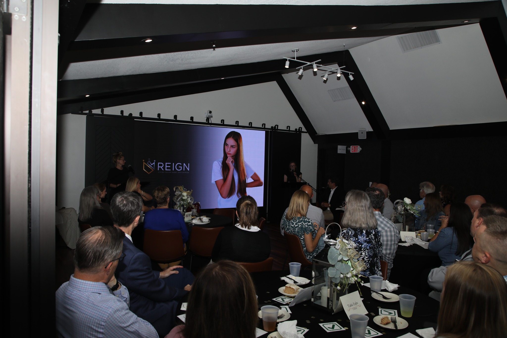 REIGN volunteers at work